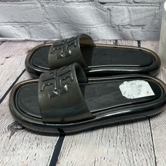 TORY BURCH Clear Bubble Jelly Flat Sandals Black - Picture 6 of 9
